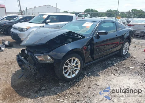 2010 Ford Mustang V6/V6 Premium z USA, uszkodzony, nr VIN 1ZVBP8AN0A5179915